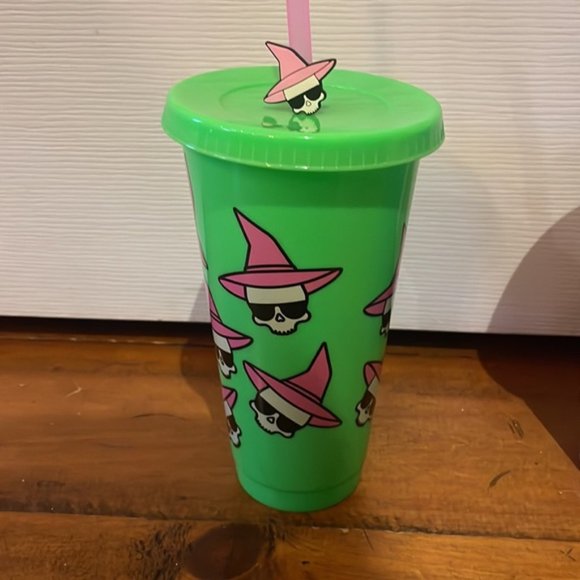 David’s Tea Plastic Halloween Drink Cups Water Bottles with Straws and Charms - Picture 2 of 7